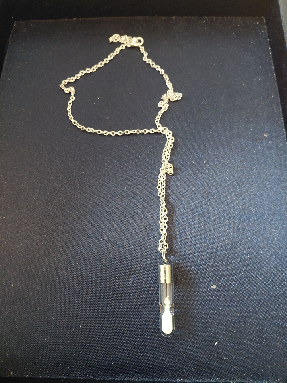Source Unknown Silver Hourglass Vial Pendant Necklace
